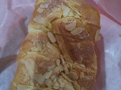 -木子木水日式烫面包(世界城光谷店)