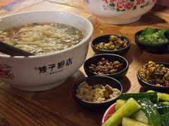 -矮子粉店1985·长沙米粉(湘春路店)