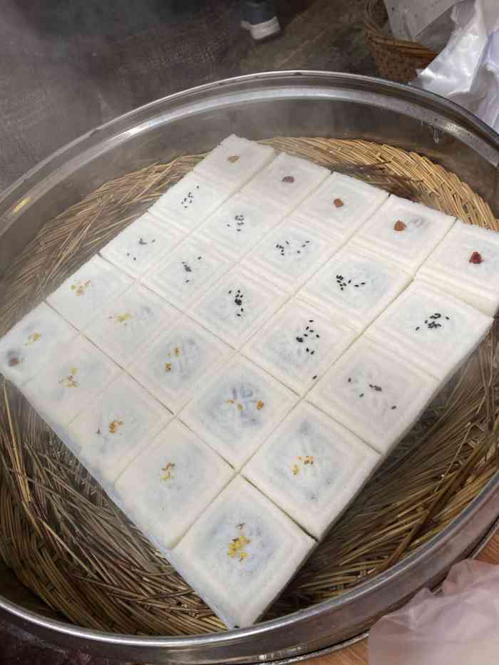 陆巷白玉方糕-"这家白玉方糕从小吃到大的以前总是爸妈带.