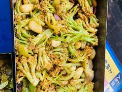 -老东镇啤酒屋海鲜加工·蒸汽海鲜·海鲜烧烤(台东店)