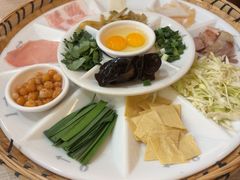 -花馬肆.云南过桥米线(汉神购物广场现场熬汤店)