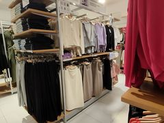 -优衣库(北京万柳华联购物中心店)