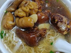猪手拼猪肠面-海幢瑞芳饮食店