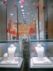 -老庙黄金(石路店)