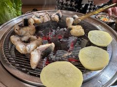 -围炉肉舍•炭烤活鳗•丹东海鲜烤肉(步行街店)