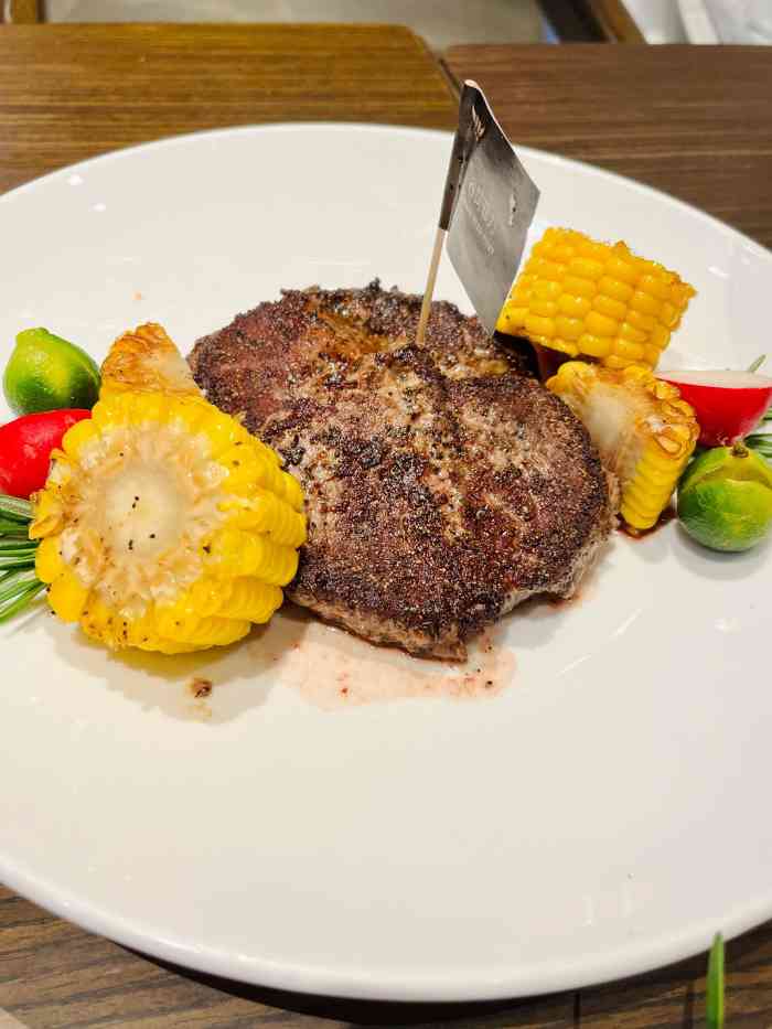 cè amore爱意牛排馆(柏威年店)-"好朋友推荐 所以今天带着邻居小