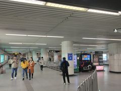 -上海体育馆(地铁站)