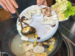 -野菌皇海景野生菌火锅(滨海大道店)