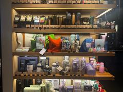 -星巴克臻选(上海长风大悦城店)