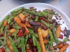 -俭寨大盘鸡·手抓肉·烧烤新疆菜(乌苏路店)