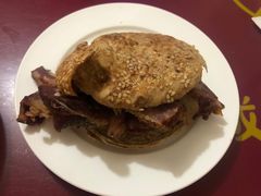 烧饼夹肉-清真八大碗(G6辅路店)