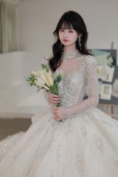 -艾米丽婚纱礼服