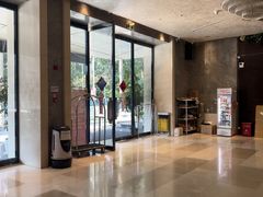 -粤塔x电竞酒店(深圳龙华大浪后浪新天地店)