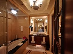 -广州富力丽思卡尔顿酒店