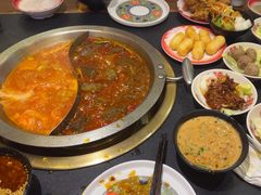 -沸炉重庆老火锅(军事博物馆店)