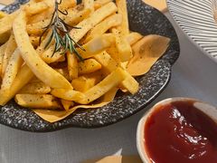 -春树下·树屋花房西餐厅(罍街AS1980店)