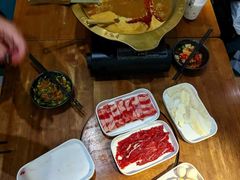 -天成·潮州牛肉脆肉鱼生蚝自助火锅