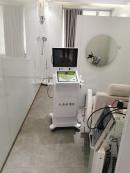 -LESSMORE科技头皮理容中心