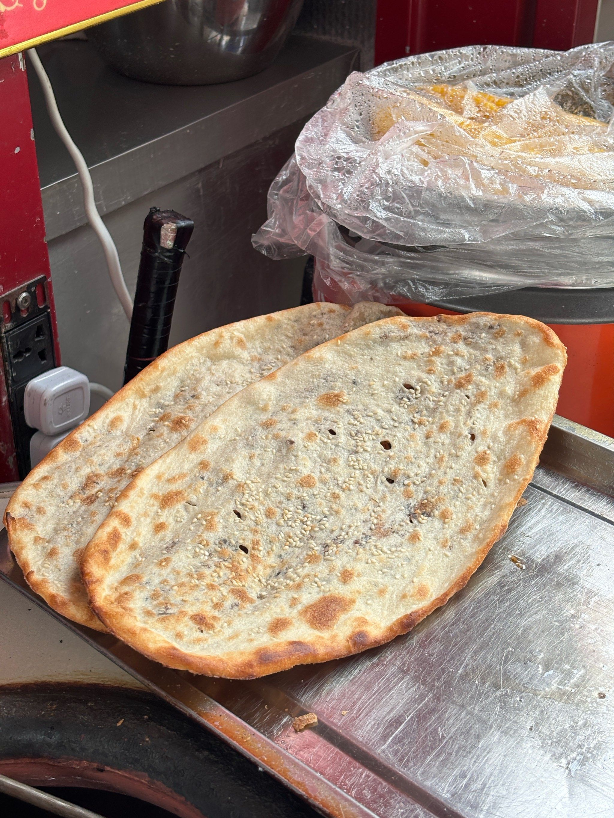 0元玩转这座城 烧饼是中国北方地区常见的一种传统面点