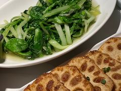 -楚山晓·湖北菜(武汉光谷K11店)