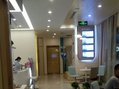 -维乐口腔(美维云门诊陆家嘴店)
