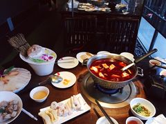 -鼎王麻辣锅(七贤店)