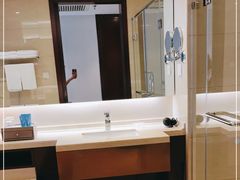 -兴芮温泉度假区