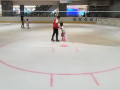 -冰纷万象滑冰场(南山万象天地店)