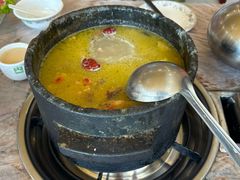 -鲁朗纳麦石锅鸡庄园