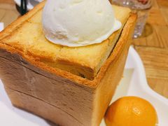 面包诱惑-蜜桃餐厅·伴山(绿宝广场店)