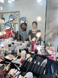 -红馆妆造(中央大街店)