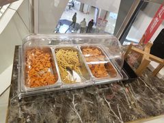 门口等位小吃-新辣道鱼火锅(领展购物广场·中关村店)