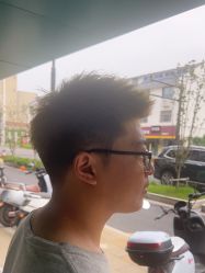 -苏豪美发S A L O N烫发染发