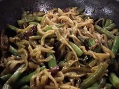 铁锅焖面-玉泉山庄(亚欧店)