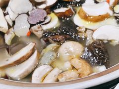 -野菌皇海景野生菌火锅(滨海大道店)