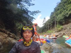 -安吉龙王山峡谷漂流