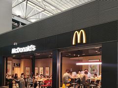 -麦当劳(广州白云机场T1分店)