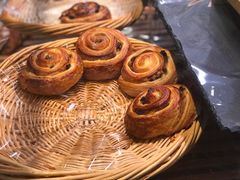 -巴黎贝甜(大宁国际商业广场店)