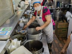 -芳婆糕团店(王府大街店)