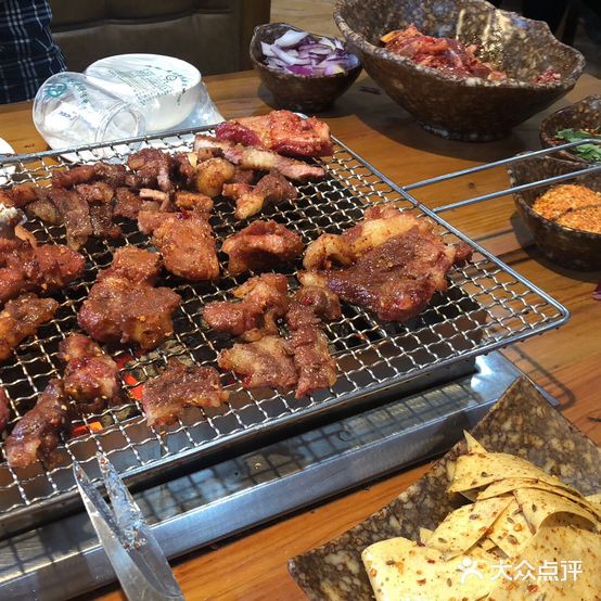 旭旺大块烤肉(银河大街店)