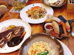 -more than meow吴止猫主题餐厅(承德 中船汇店)