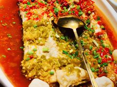 双色鸳鸯鱼头王-望湘园·洞庭渔宴(浦江欢乐颂店)