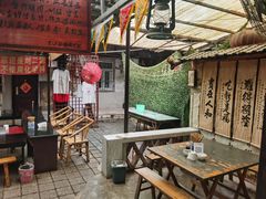 -刘二姐肥肠米粉(总店)