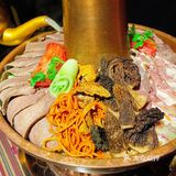 来一碗热乎乎肉量满满的藏式火锅吧
