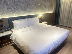 -丽呈睿轩酒店(广州北京路步行街农讲所地铁站店)