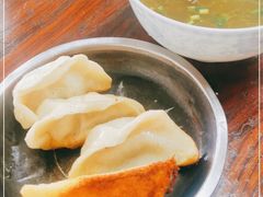 -黄阿姨锅贴大王(万航渡路店)