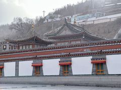 -塔尔寺游客服务中心