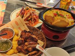 -小小集渔·泰式大排档(太古里香槟店)