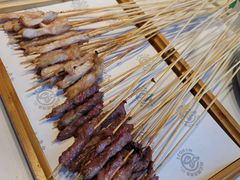 -鸣记脆皮烤鱼·海鲜烤鱼(三八广场店)