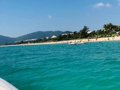 -亚龙湾中心广场